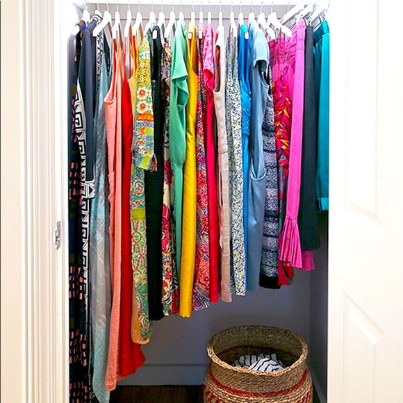 WOMEN’S CLOTHING LOT 20 ITEMS - Picture 1 of 5